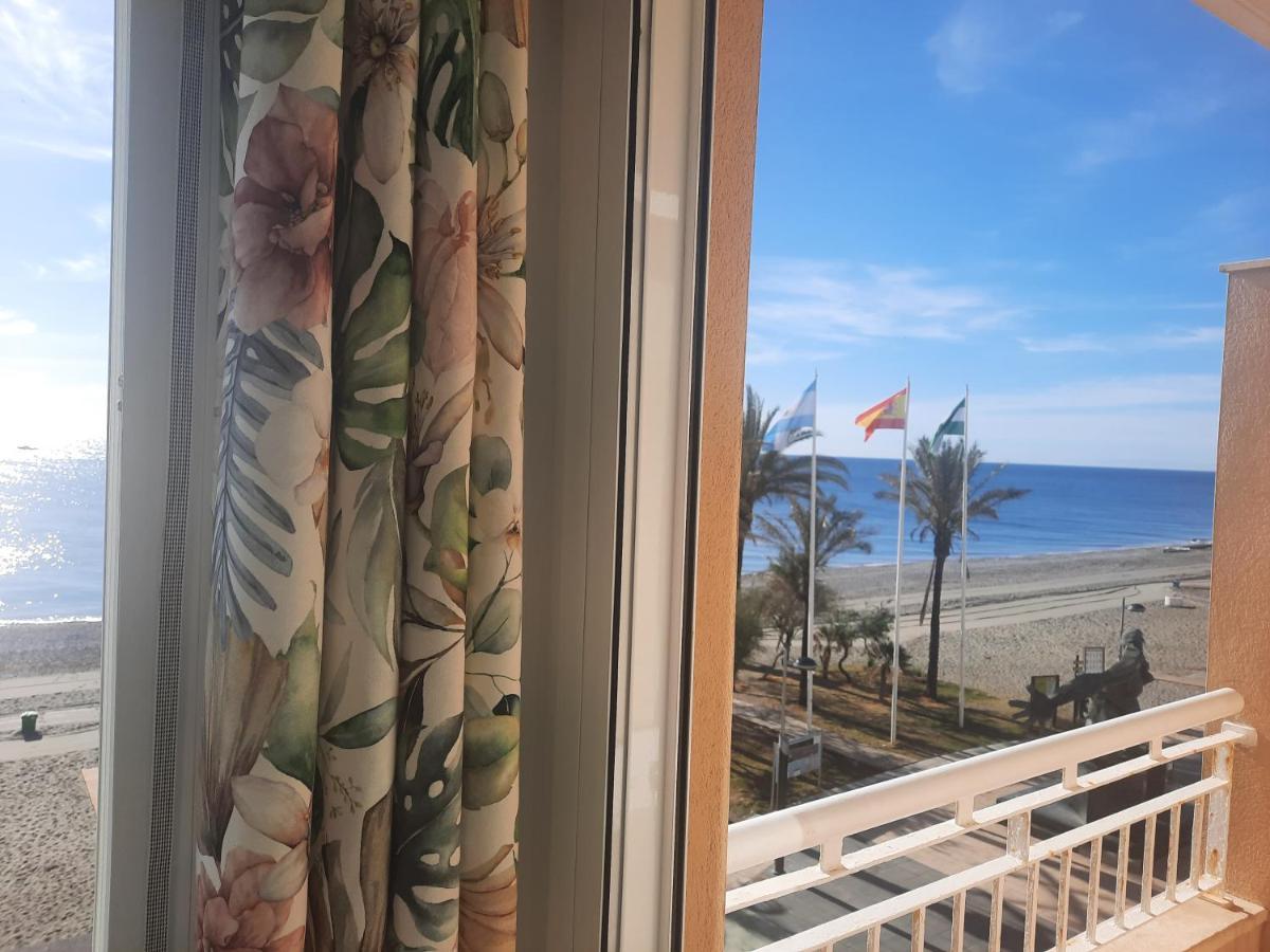 Primera Linea De Playa A 10 Min Estepona ซานลุยส์ เดอ ซาบีนียัส ภายนอก รูปภาพ