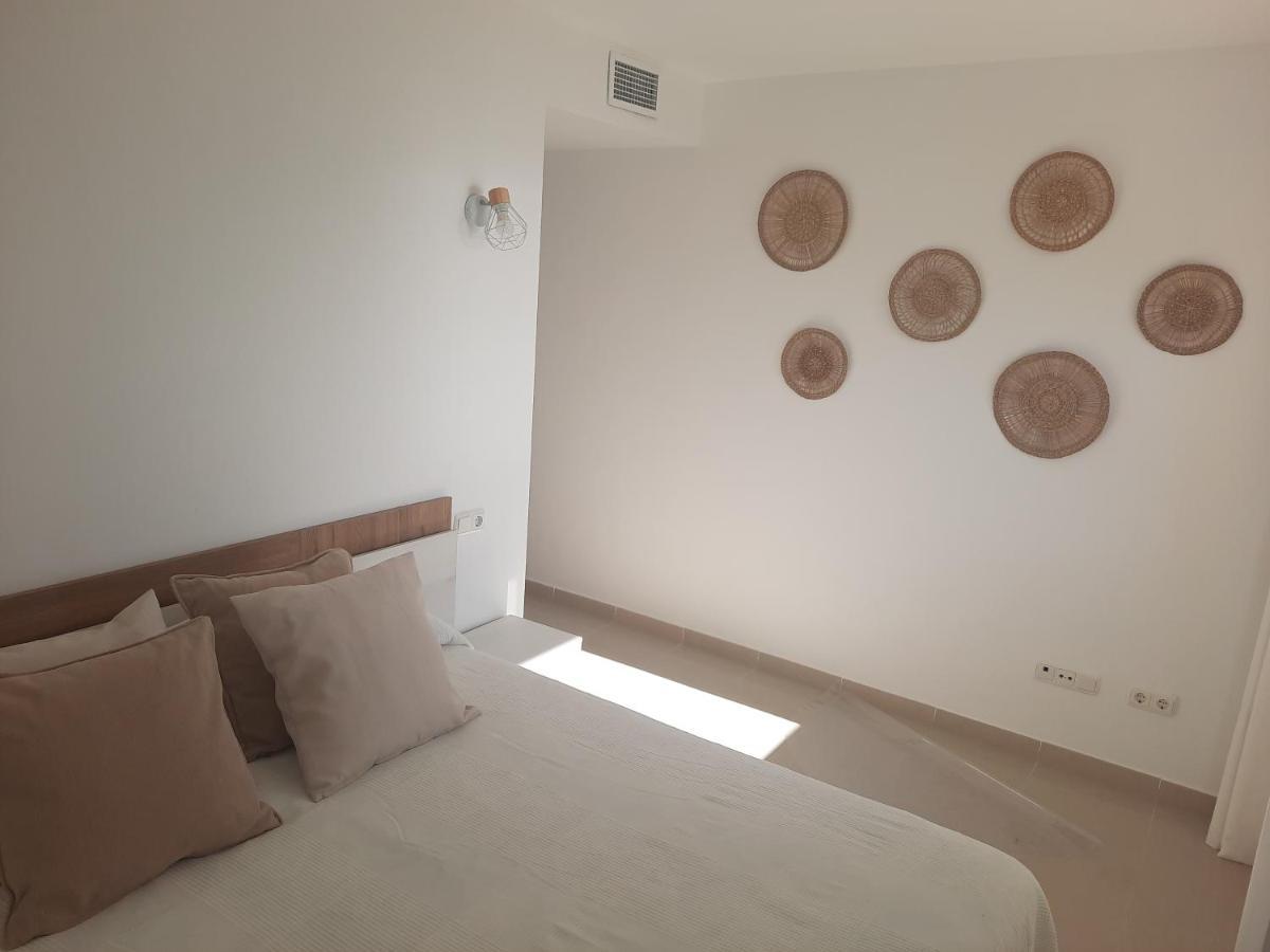 Primera Linea De Playa A 10 Min Estepona ซานลุยส์ เดอ ซาบีนียัส ภายนอก รูปภาพ