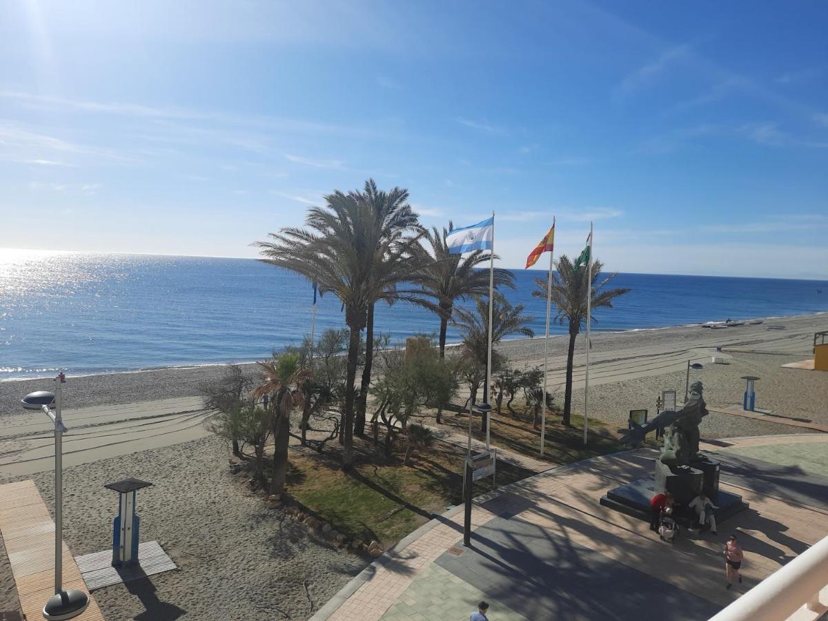 Primera Linea De Playa A 10 Min Estepona ซานลุยส์ เดอ ซาบีนียัส ภายนอก รูปภาพ
