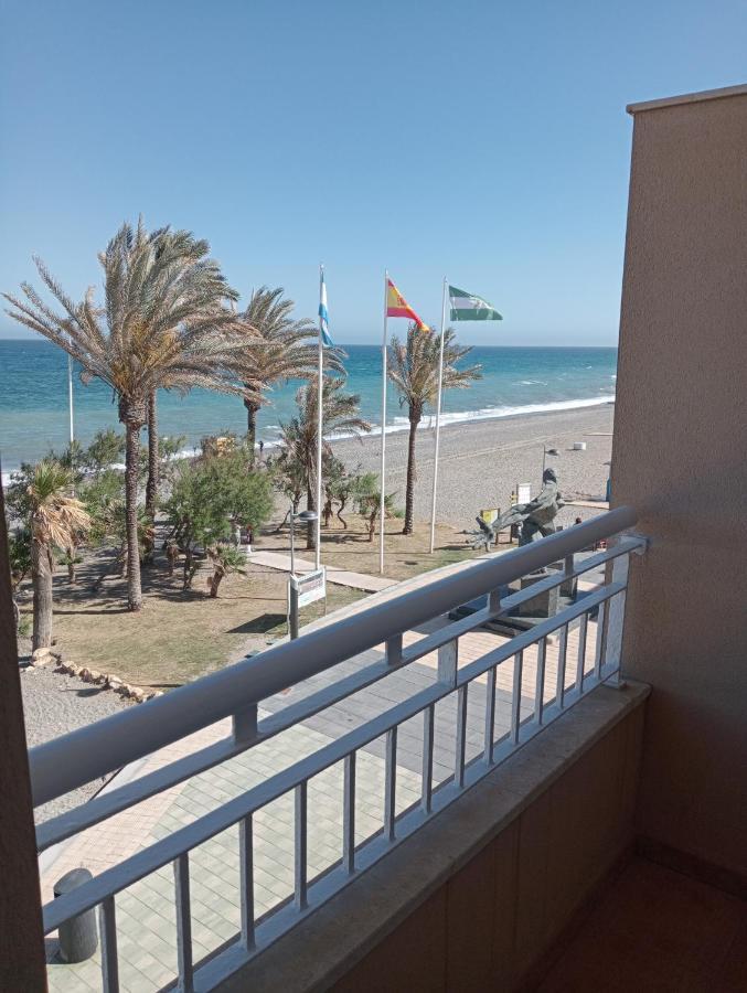 Primera Linea De Playa A 10 Min Estepona ซานลุยส์ เดอ ซาบีนียัส ภายนอก รูปภาพ